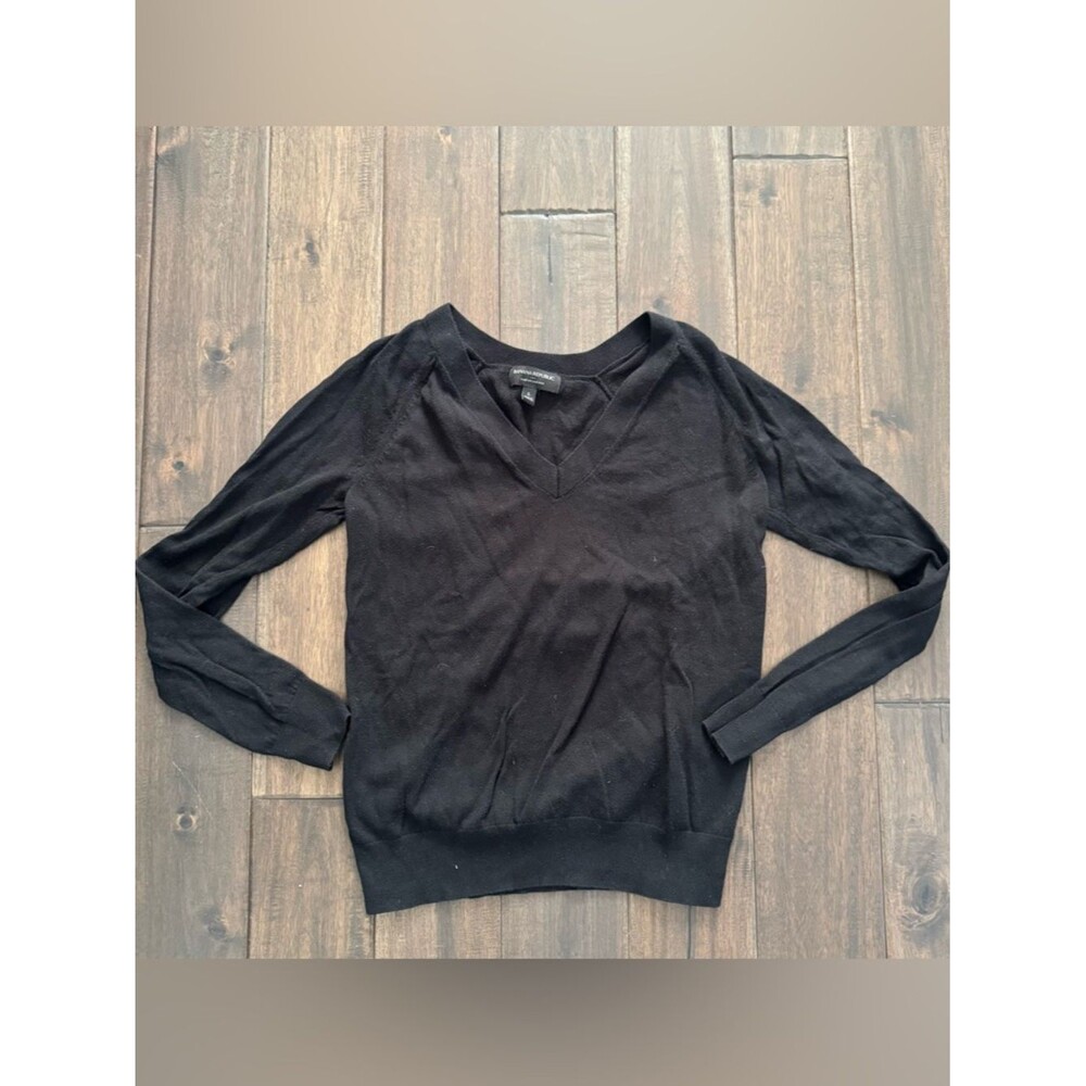 Banana Republic Factory Black Casual Minimalist Forever Sweater S